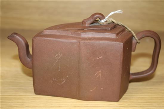 A Yixing teapot and cover length 19cm